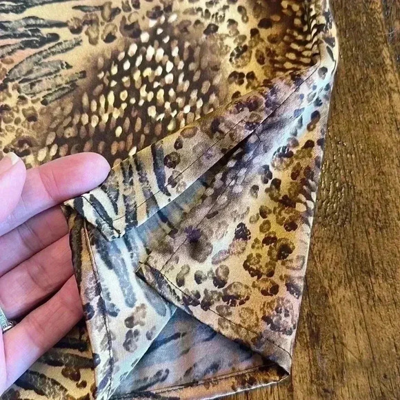 Notations | Satin Animal Print Camisole/Tank Top - Picture 5 of 5